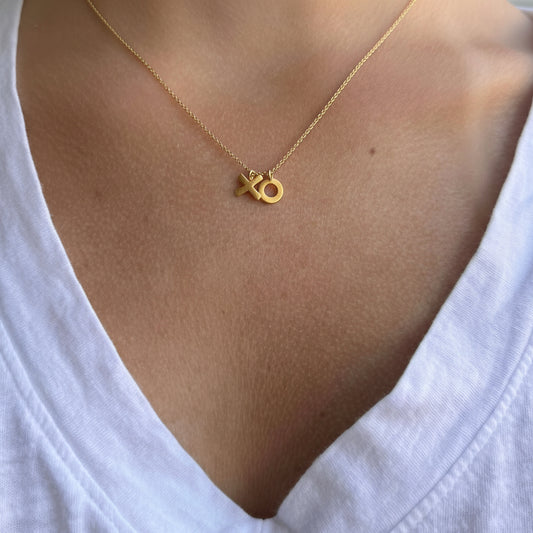 Tiny XO necklace