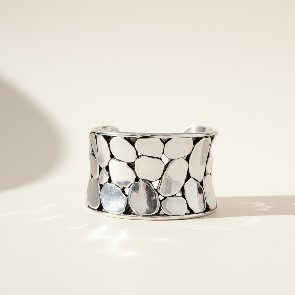 Oval Pebbles Ring