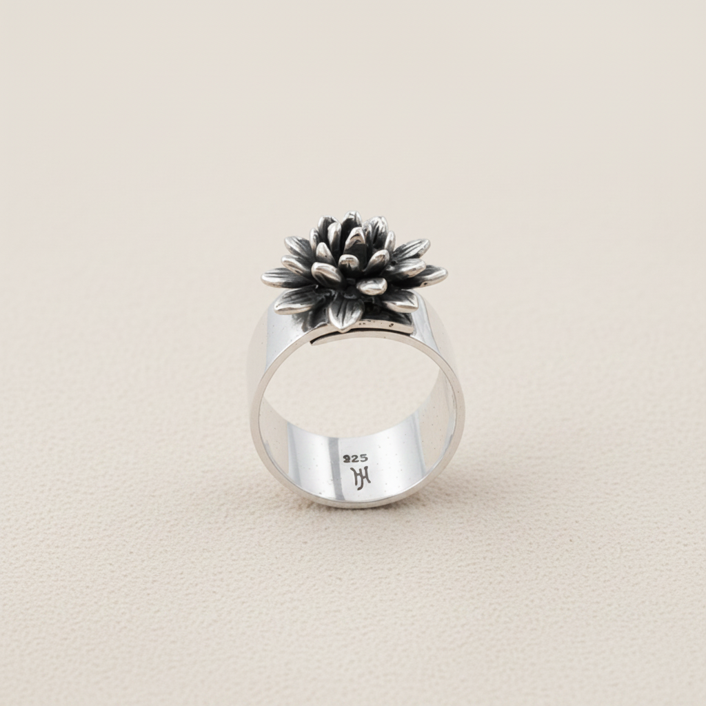 Dahlia Adjustable Ring