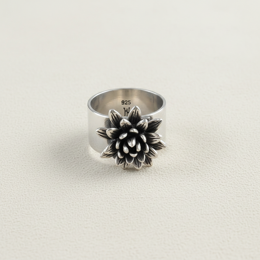 Dahlia Adjustable Ring
