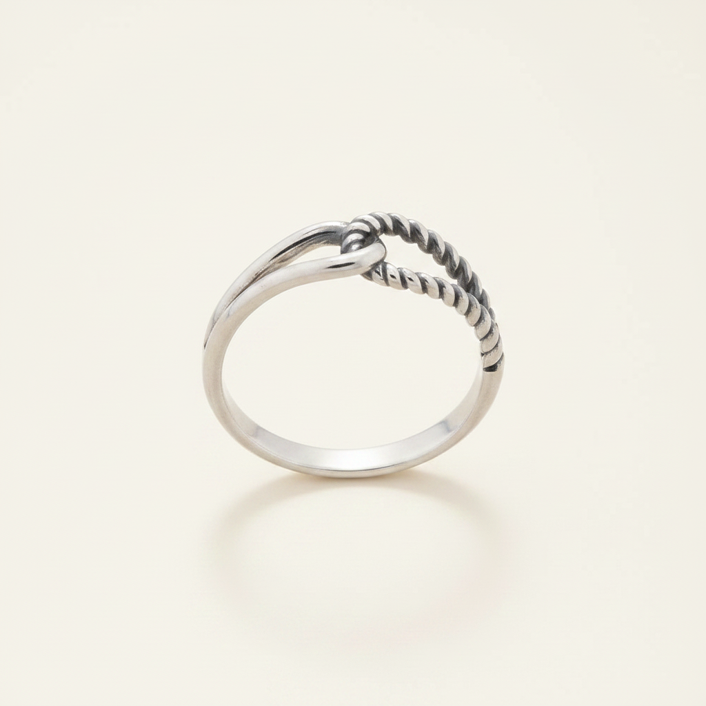 Interlocking Loops Ring