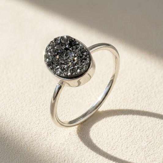 Dainty Oval Druzy Ring