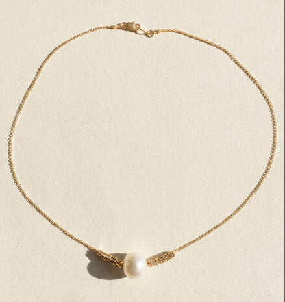 Round Pearl Pendant Necklace