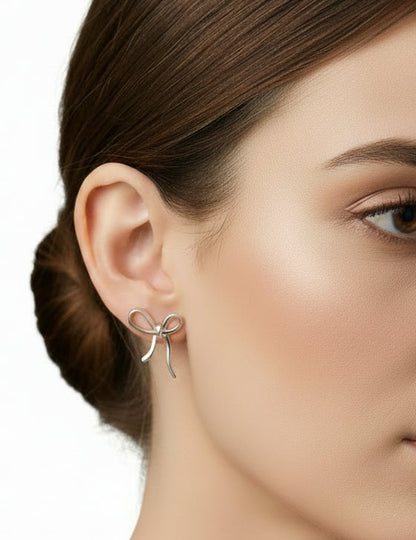 Dainty Minimal Ribbon Stud Earrings