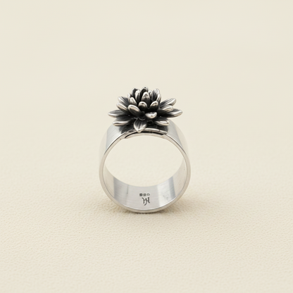 Dahlia Adjustable Ring