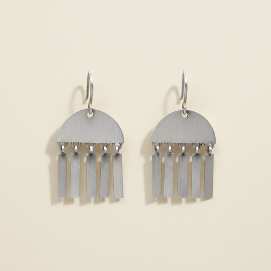 Fluttering Fringe Dangle Earring