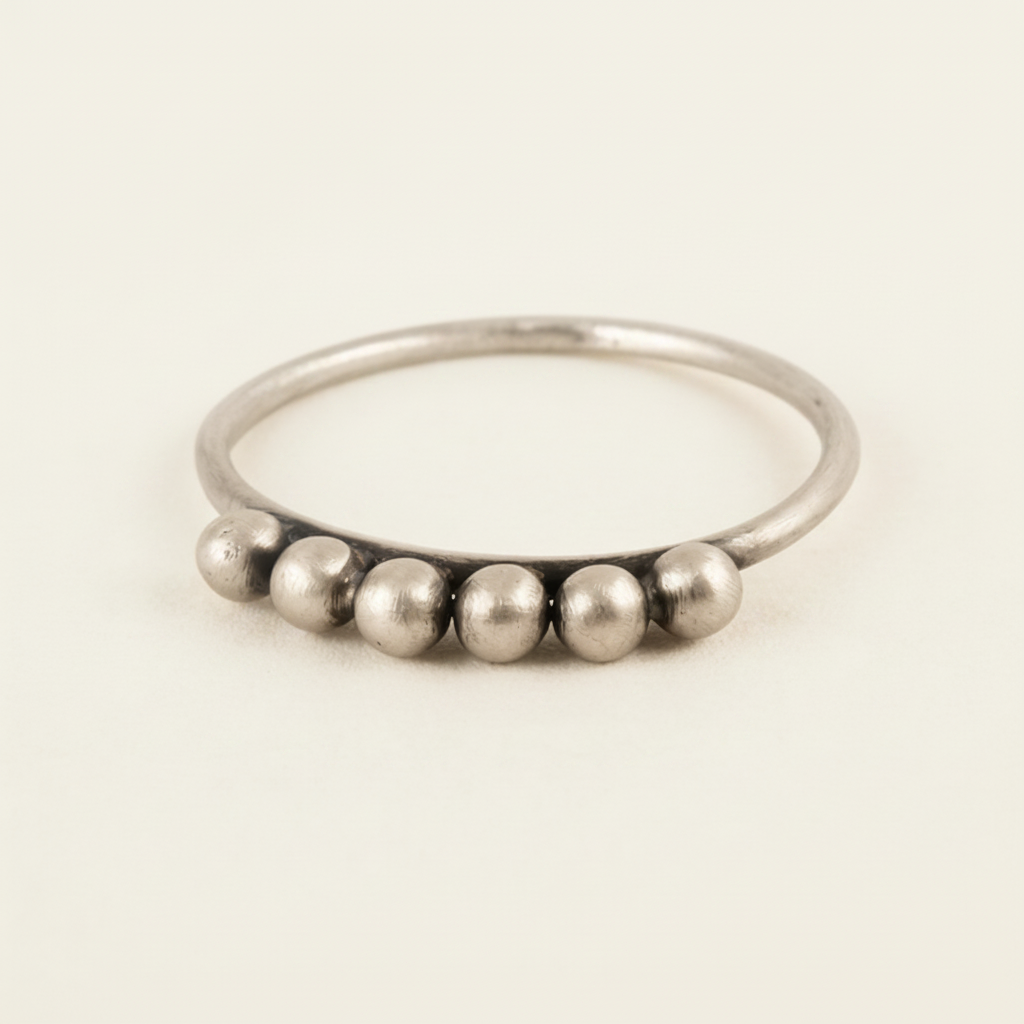 Six Ball Granulated Ring